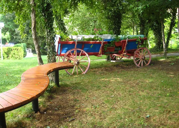 Апартамент Odessos Park *