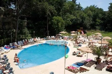 Odessos Park Апартамент *