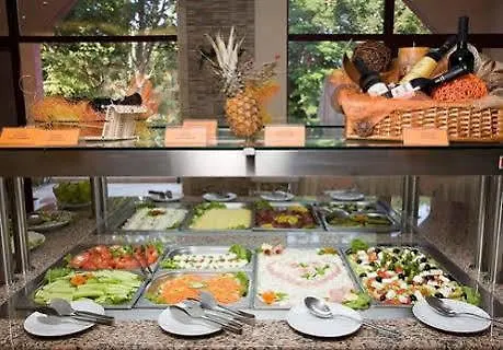 Апартамент Odessos Park *