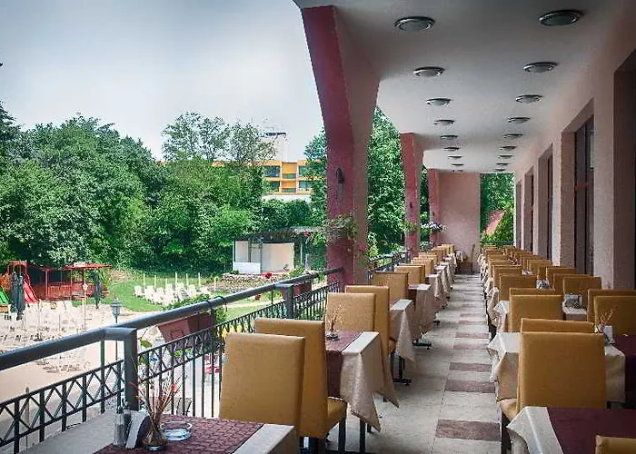 Odessos Park Апартамент *