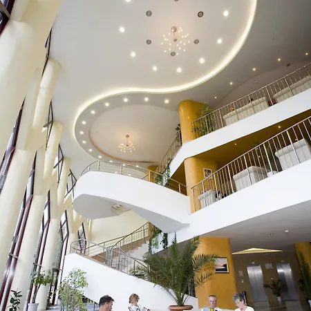 Apartment Odessos Park *